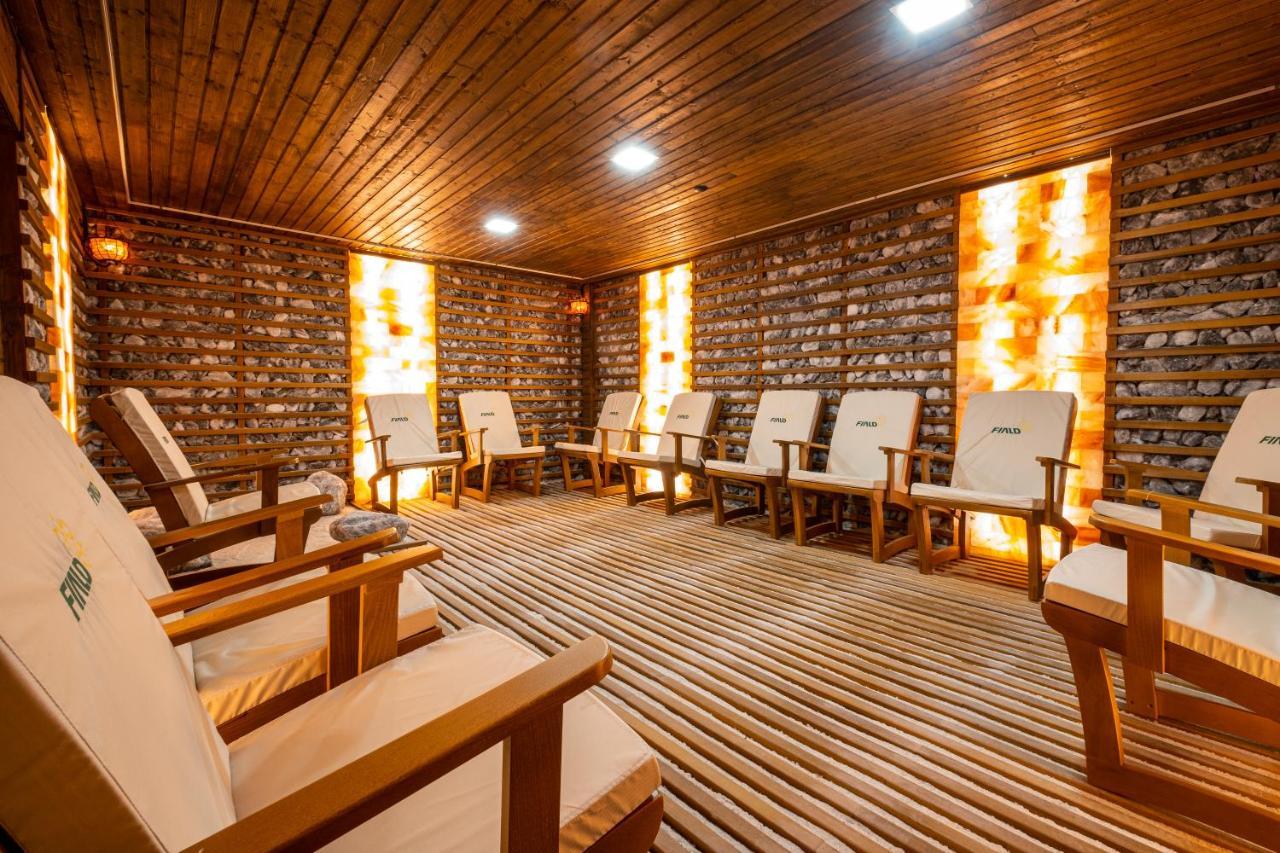 Fiald Hotel & Spa Bacău Exteriör bild