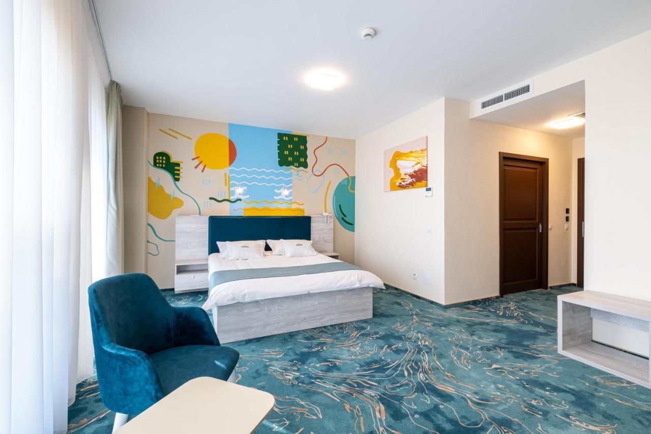 Fiald Hotel & Spa Bacău Exteriör bild