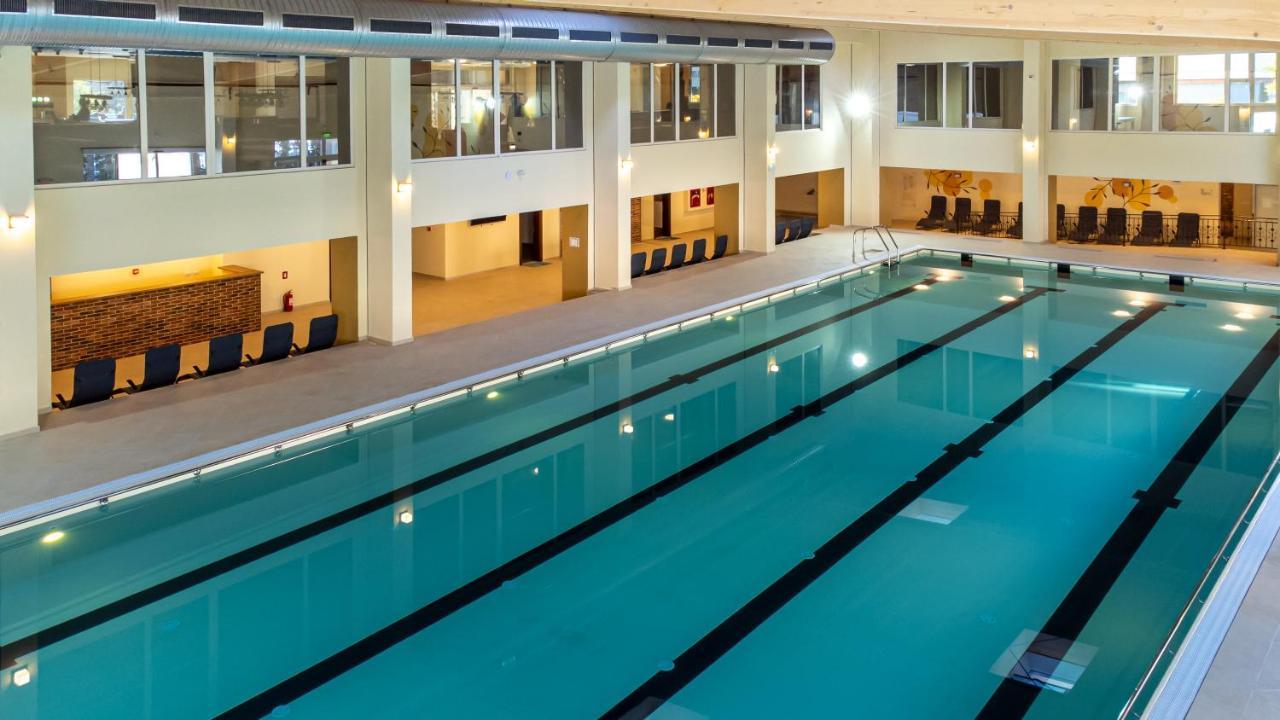 Fiald Hotel & Spa Bacău Exteriör bild