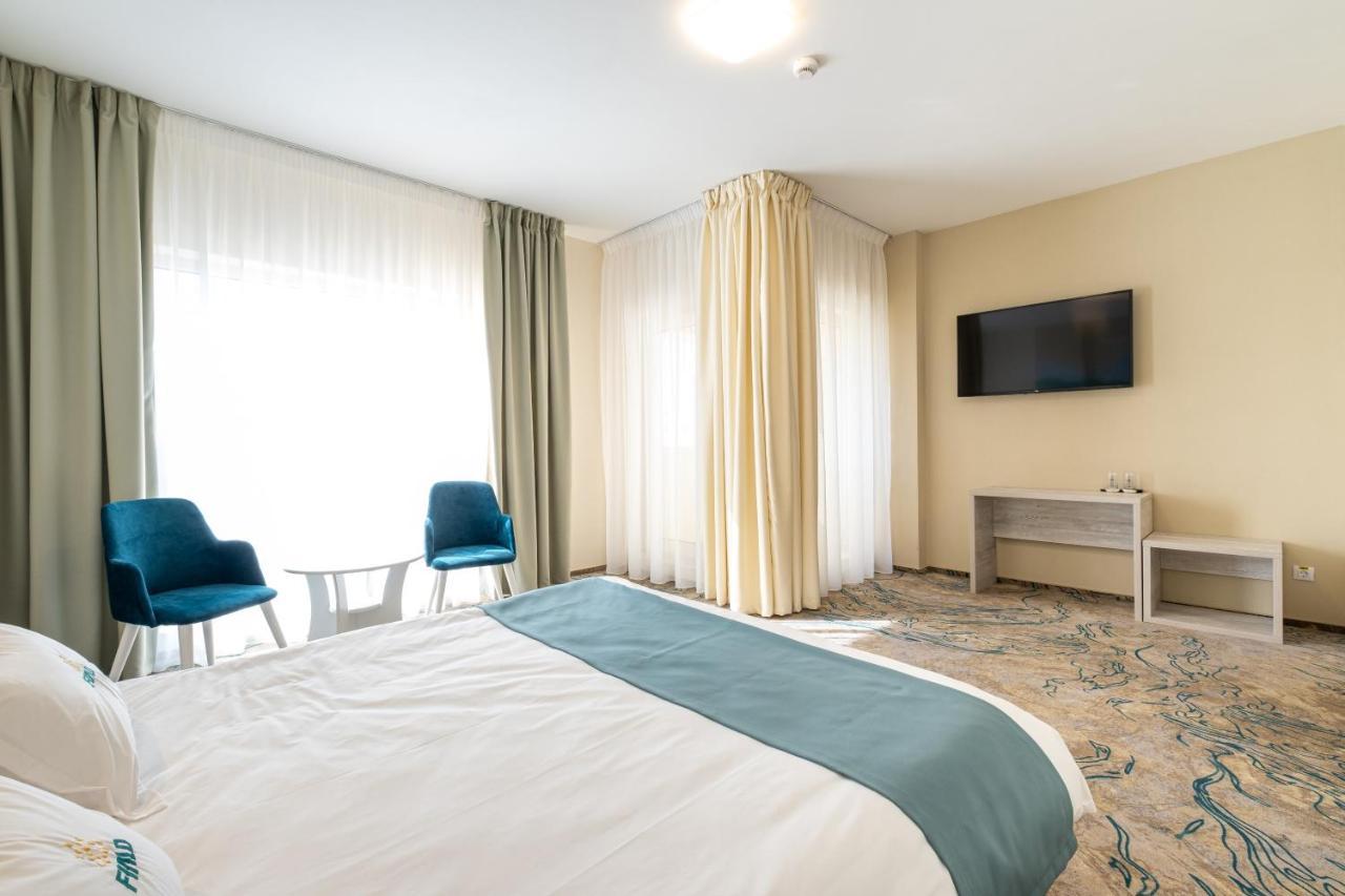 Fiald Hotel & Spa Bacău Exteriör bild